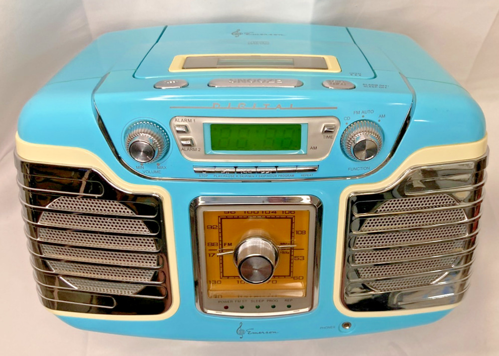 Emerson Retro 1950s Style CD Player AM FM Radio Alarm Clock Turquoise Blue RET66
